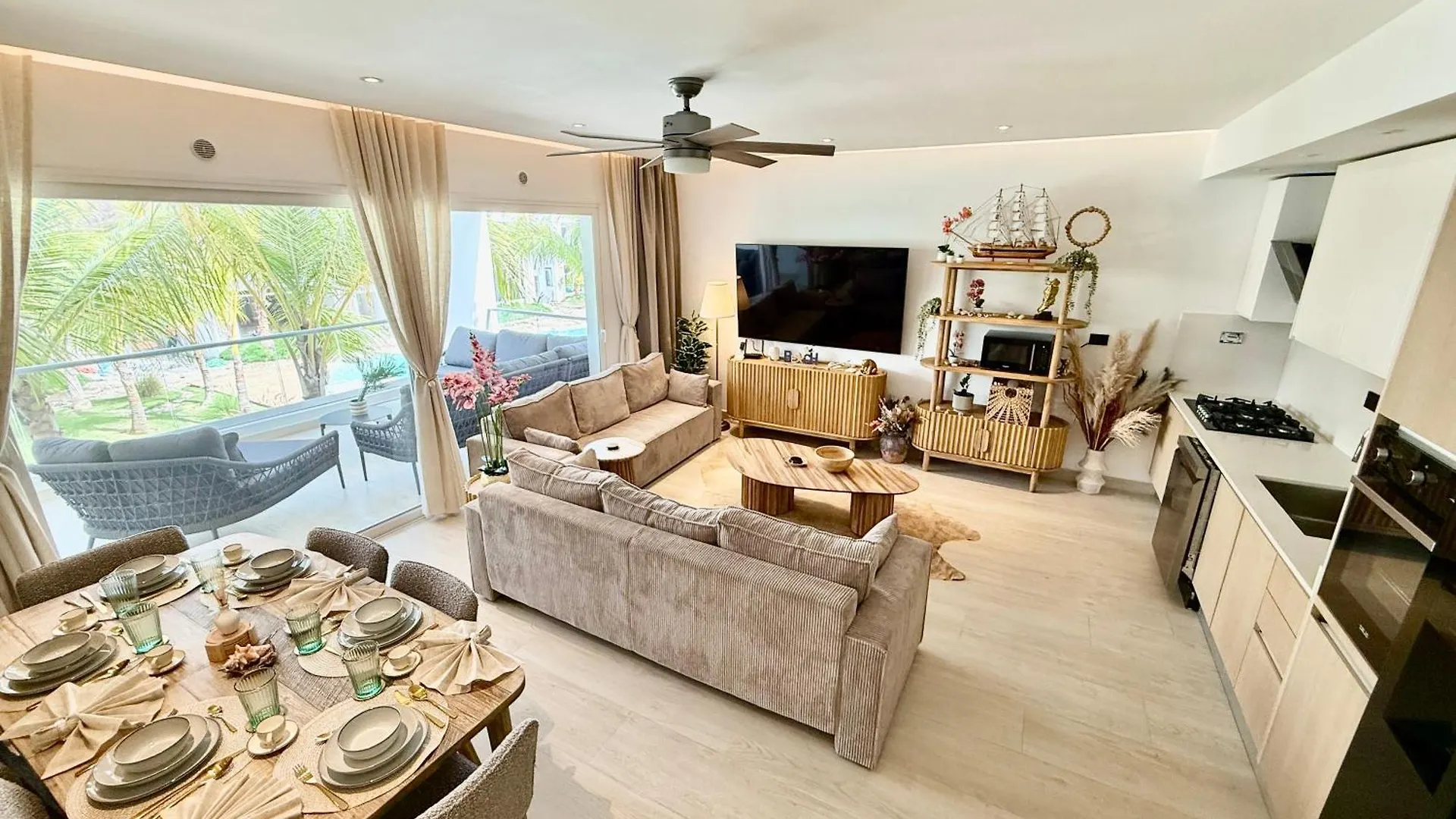 Apartmán Tropical Escape With 3 Pools & Private Beach Club Aqua Esmeralda La Laguna