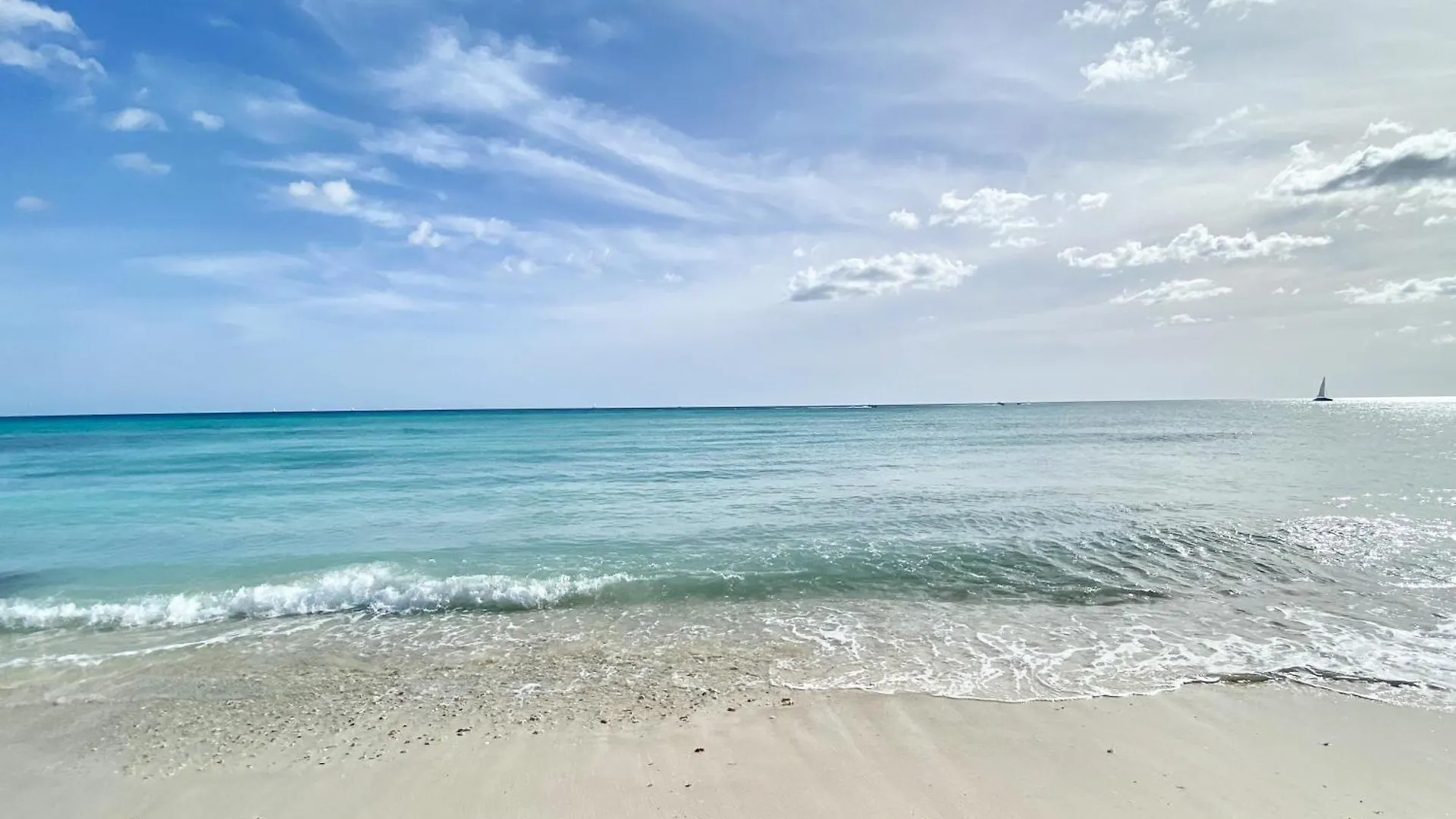 Tropical Escape With 3 Pools & Private Beach Club Aqua Esmeralda La Laguna 0*,
